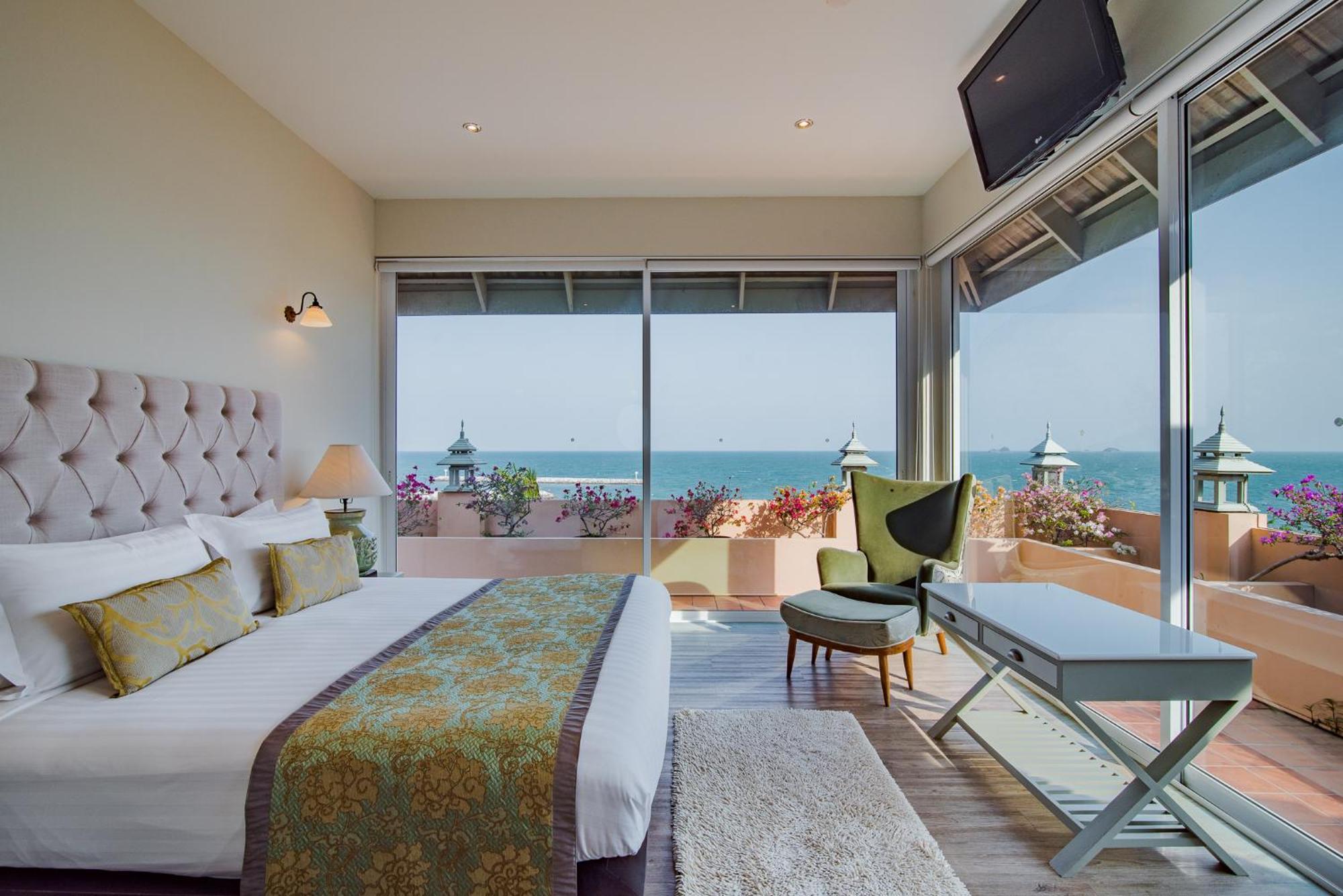 Anantasila Beach Resort Hua Hin Exterior photo